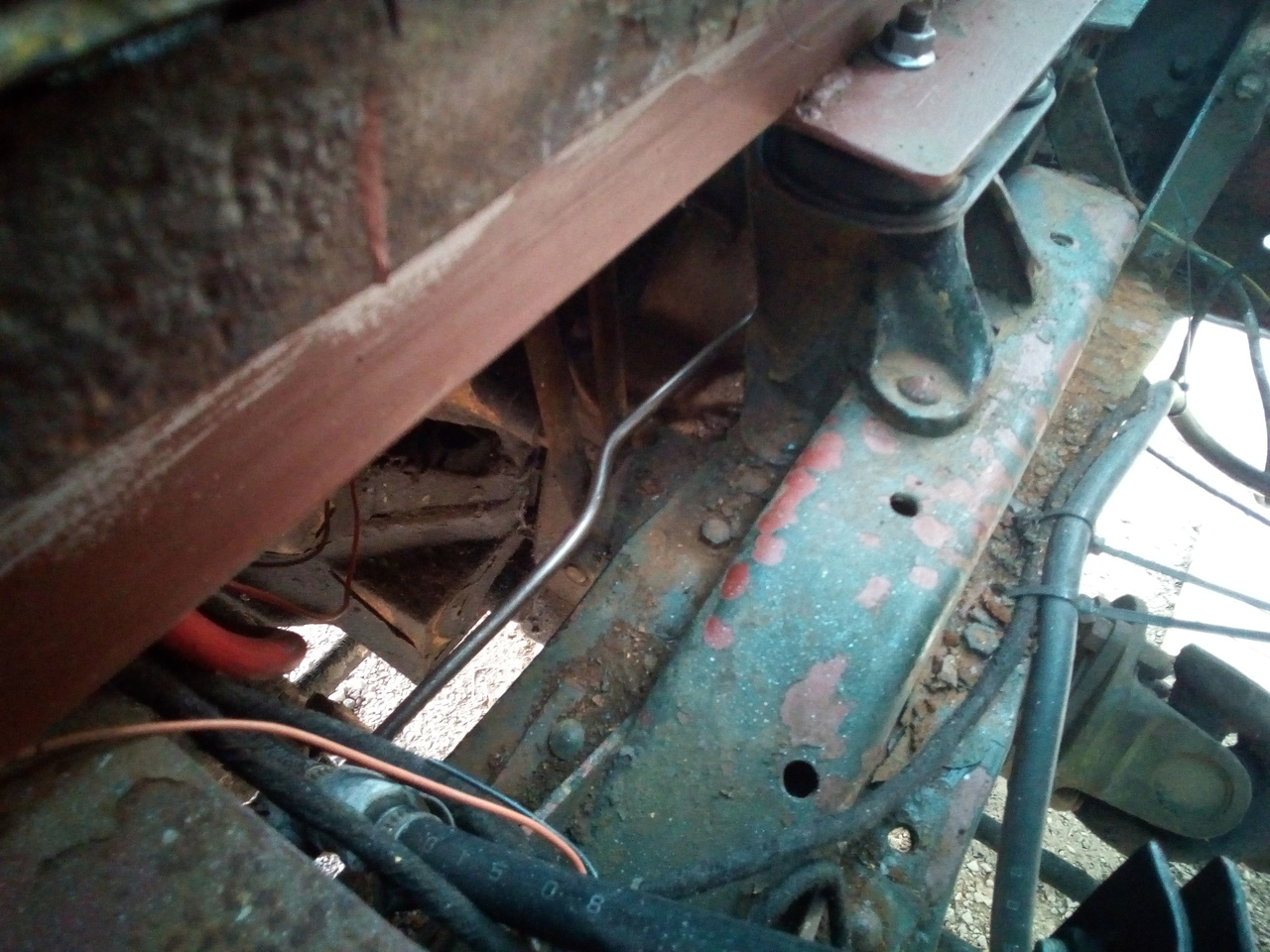 New brake line crossing over the chassis underneath the rear cab
crossmember.